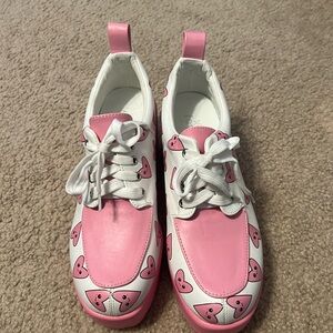 USED pair of heart heals